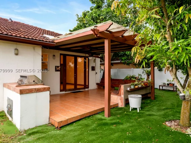 3-bedroom home for sale in Miami - 9822 SW 159th Path - MondialRealty