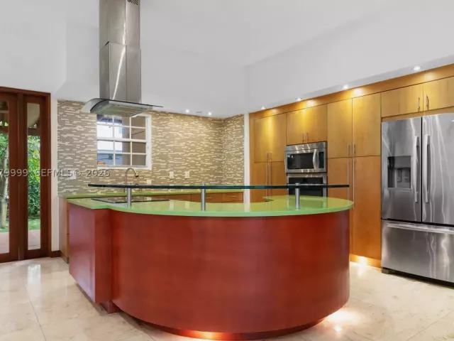 3-bedroom home for sale in Miami - 9822 SW 159th Path - MondialRealty