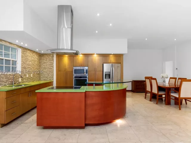 3-bedroom home for sale in Miami - 9822 SW 159th Path - MondialRealty