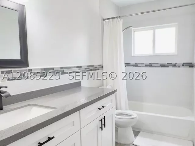 4-bedroom home for rent in Boca Raton - 1545 NW 11th St - MondialRealty