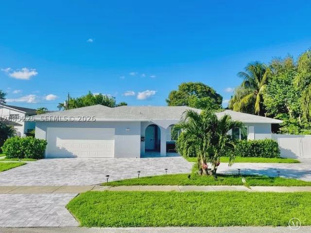 4-bedroom home for rent in Boca Raton - 1545 NW 11th St - MondialRealty