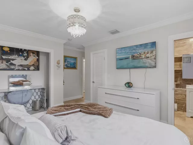 3-bedroom home for rent in Hallandale Beach - 707 SW 3RD Avenue - MondialRealty