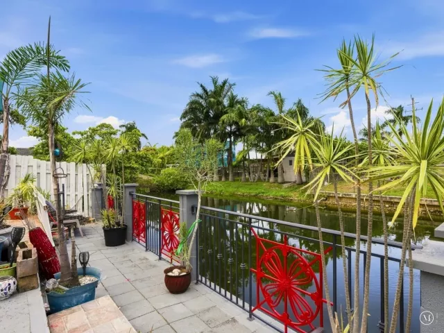 3-bedroom home for rent in Hallandale Beach - 707 SW 3RD Avenue - MondialRealty