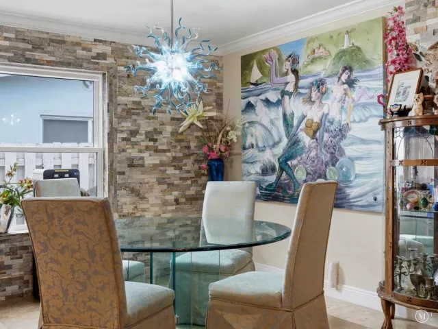 3-bedroom home for rent in Hallandale Beach - 707 SW 3RD Avenue - MondialRealty