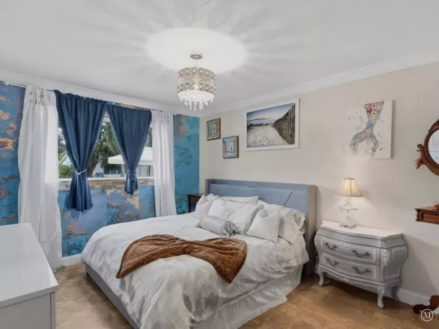 3-bedroom home for rent in Hallandale Beach - 707 SW 3RD Avenue - MondialRealty