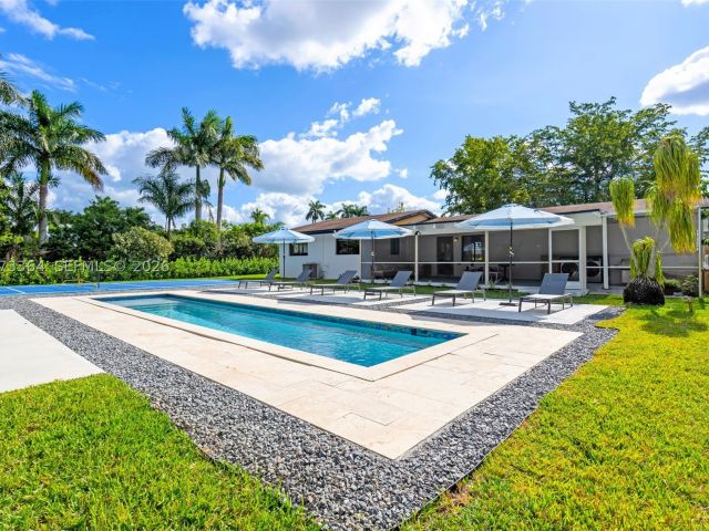 4-bedroom home for sale in Miami - 535 N Biscayne River Dr - MondialRealty
