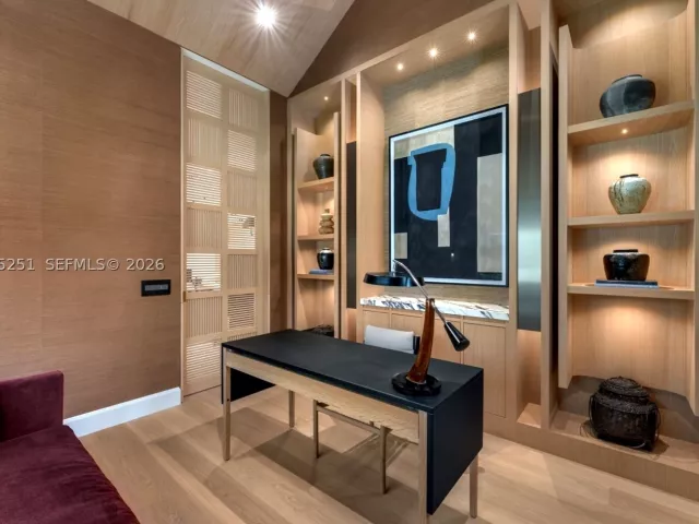 4-bedroom home for sale in Coral Gables - 418 Castania Ave - MondialRealty