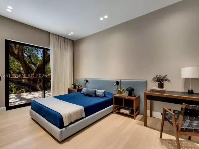 4-bedroom home for sale in Coral Gables - 418 Castania Ave - MondialRealty