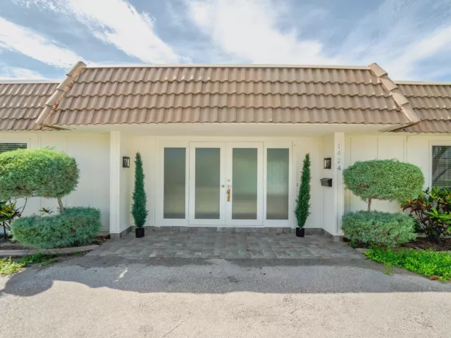 3-bedroom home for rent in Boca Raton - 1424 SW 13th Drive 1424 - MondialRealty