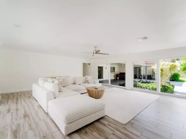 3-bedroom home for rent in Boca Raton - 1424 SW 13th Drive 1424 - MondialRealty