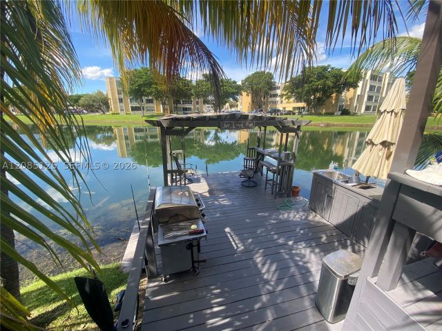 3-bedroom home for rent in Miami - 7010 SW 144th Pl 7010 - MondialRealty