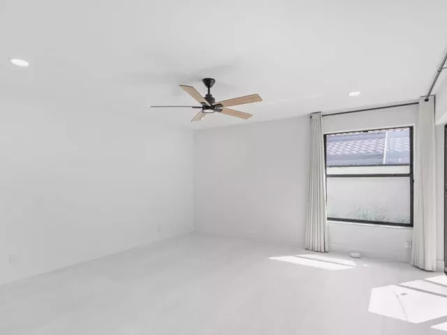 3-bedroom home for rent in Boca Raton - 21326 CAMPO ALLEGRO Drive - MondialRealty