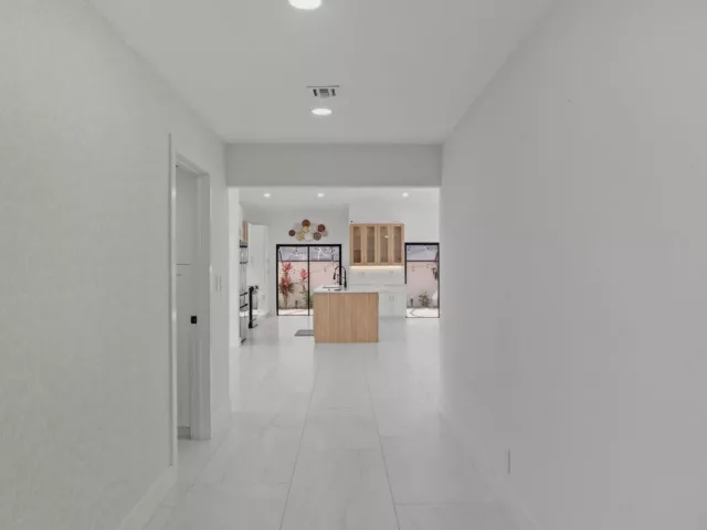 3-bedroom home for rent in Boca Raton - 21326 CAMPO ALLEGRO Drive - MondialRealty