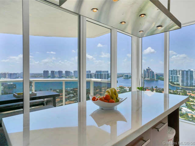 For Rent - 18911  collins ave   2705