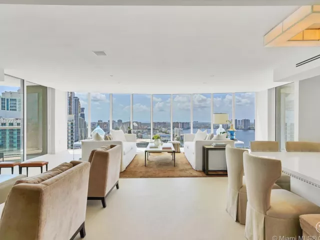 Apartment for rent  Unit #2705 - photo 1706871