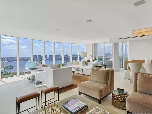 Apartment for rent  Unit #2705 - photo 1706872