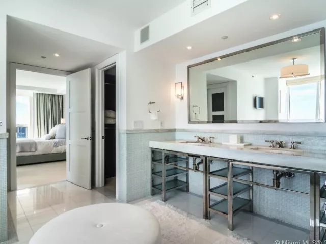 Apartment for rent  Unit #2705 - photo 1706876