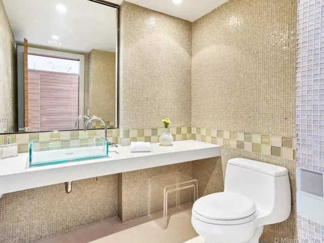 Apartment for rent  Unit #2705 - photo 1706854