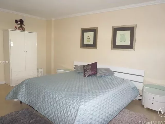 Apartment for rent  Unit #923 - photo 277023