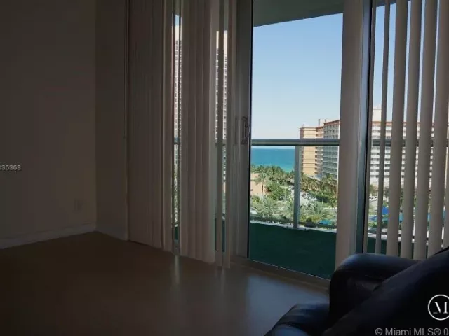 Apartment for rent  Unit #923 - photo 277029