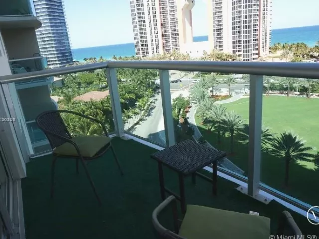 Apartment for rent  Unit #923 - photo 277030