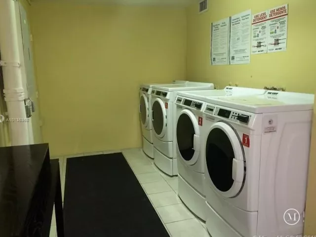 Apartment for rent  Unit #923 - photo 277034