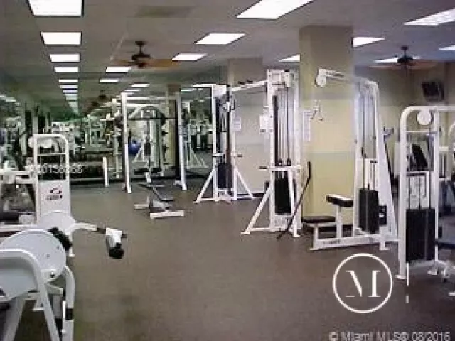 Apartment for rent  Unit #923 - photo 277035