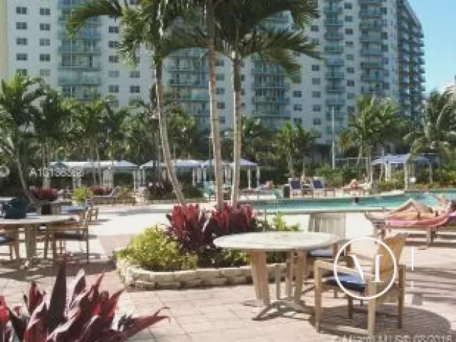 Apartment for rent  Unit #923 - photo 277039