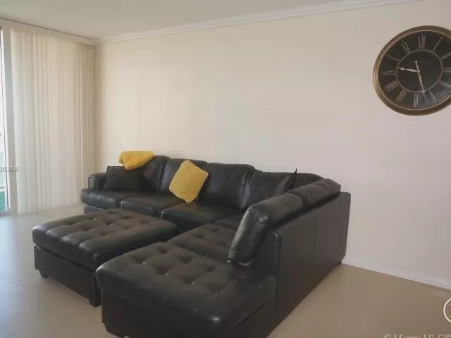 Apartment for rent  Unit #923 - photo 277016