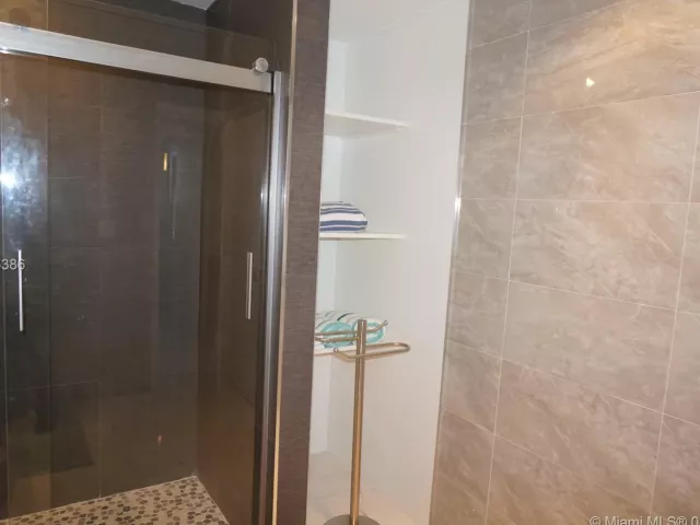 Apartment for rent  Unit #1417 - photo 276989