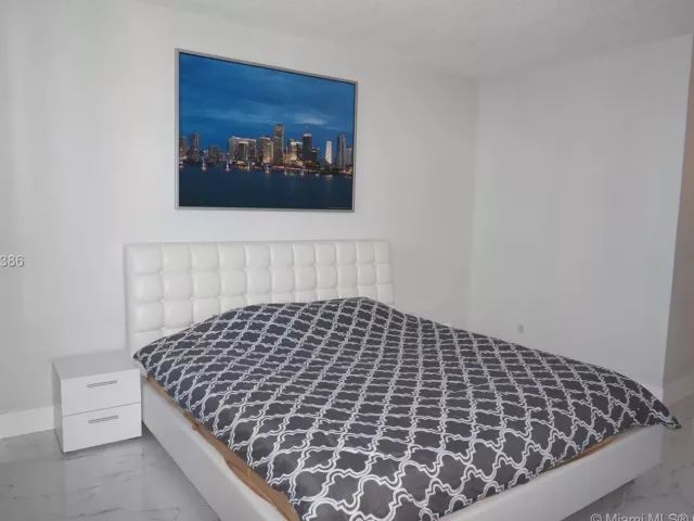 Apartment for rent  Unit #1417 - photo 276995