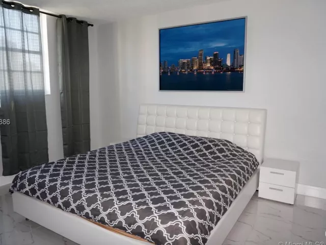 Apartment for rent  Unit #1417 - photo 276996