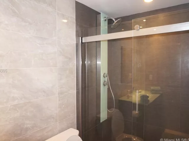 Apartment for rent  Unit #1417 - photo 276992