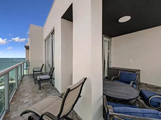 3-bedroom condo for rent in Hollywood - 4001 S Ocean Dr PH2 - MondialRealty