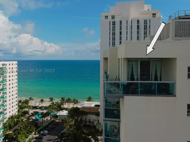 3-bedroom condo for rent in Hollywood - 4001 S Ocean Dr PH2 - MondialRealty