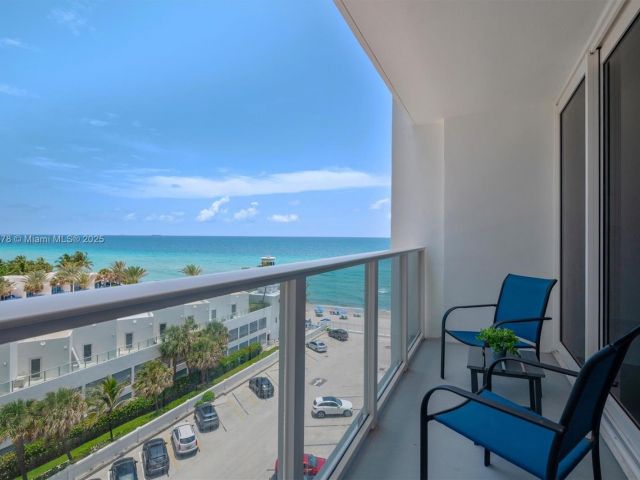 Apartment for rent  Unit #710 - photo 6093539