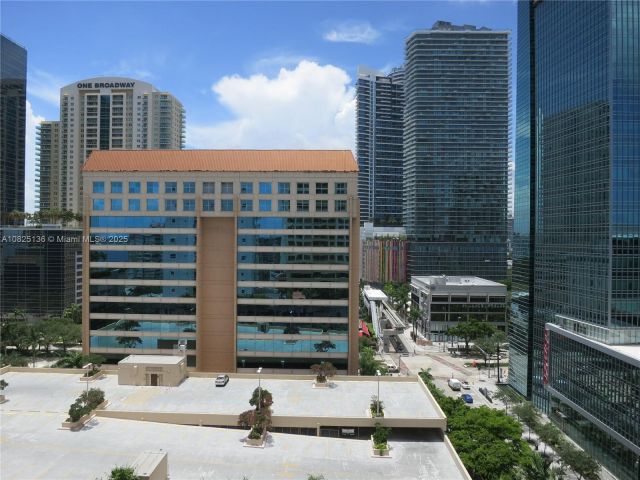 Apartment for sale  Unit #1407 - photo 5541220