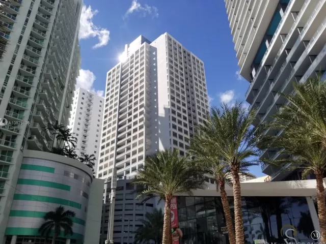 1-bedroom condo for sale in Miami - 170 SE 14th St 1407 - MondialRealty