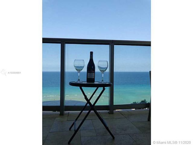 condo for rent in Hollywood - 2501 S OCEAN DR 1224 - MondialRealty