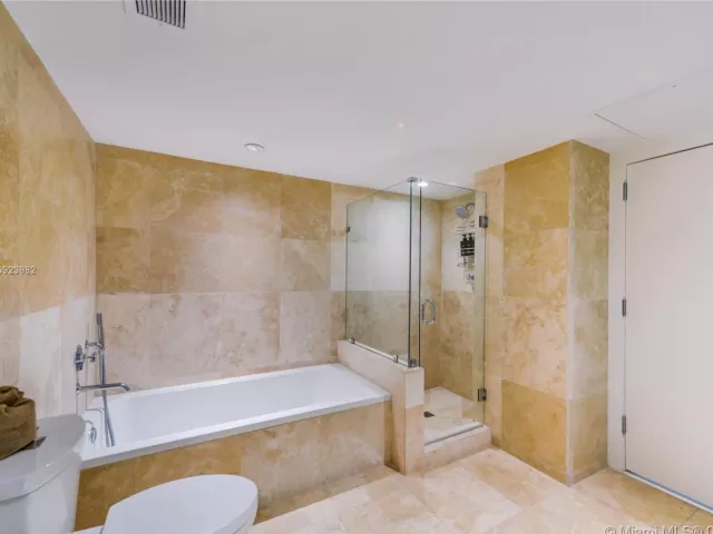 Apartment for rent  Unit #1544 - photo 1554416