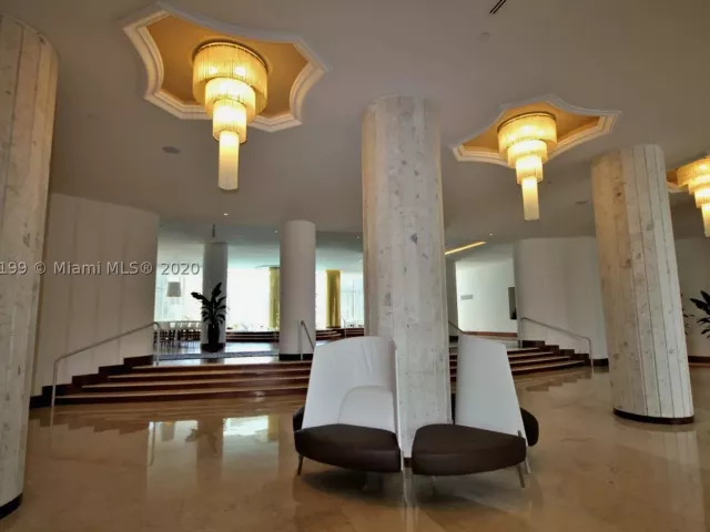 2-bedroom condo for rent in Miami Beach - 5161 COLLINS AV 806 - MondialRealty