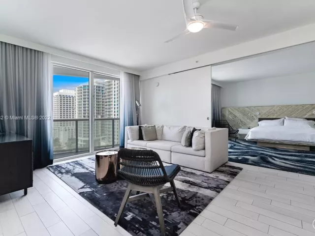2-bedroom condo for sale in Fort Lauderdale - 3101 Bayshore Dr 1402 - MondialRealty