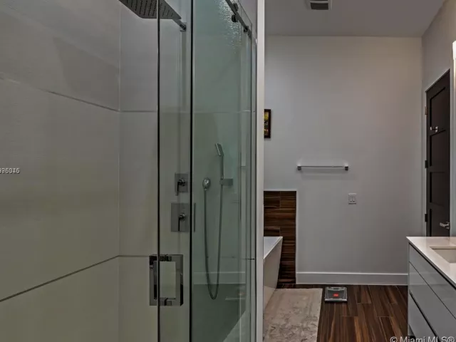 4-bedroom home for rent in Hollywood -  - MondialRealty