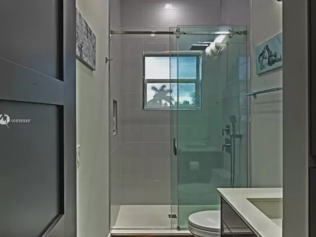 4-bedroom home for rent in Hollywood -  - MondialRealty