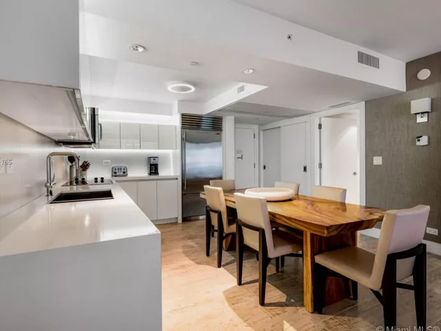 Apartment for rent  Unit #1115 - photo 1464273