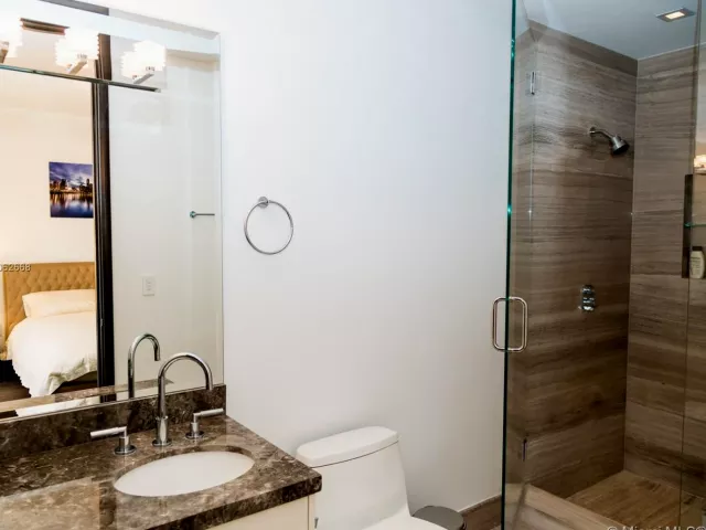 Apartment for sale  Unit #1402 - photo 1542282