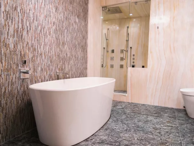 Apartment for sale  Unit #1402 - photo 1542285