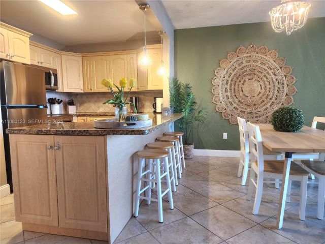 Apartment for rent  Unit #407 - photo 7443062