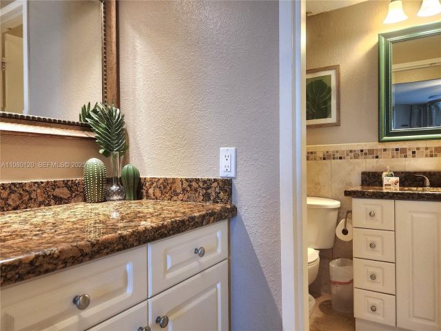 Apartment for rent  Unit #407 - photo 7443069