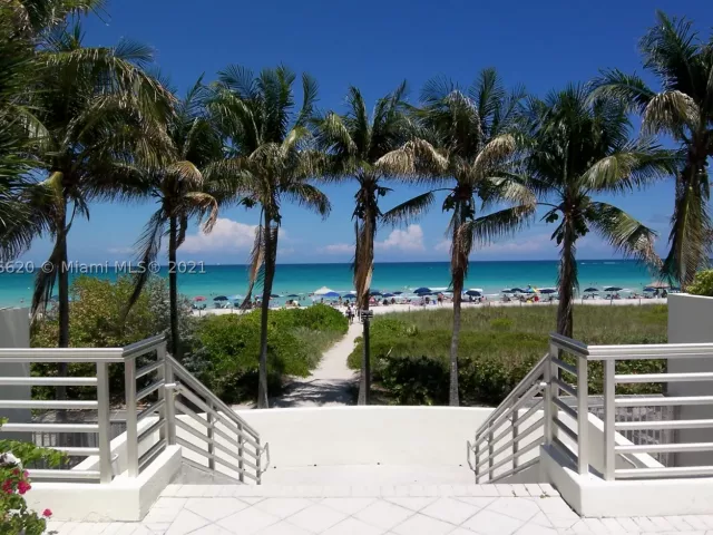 2-bedroom condo for rent in Miami Beach - 5151 COLLINS AV 1030 - MondialRealty